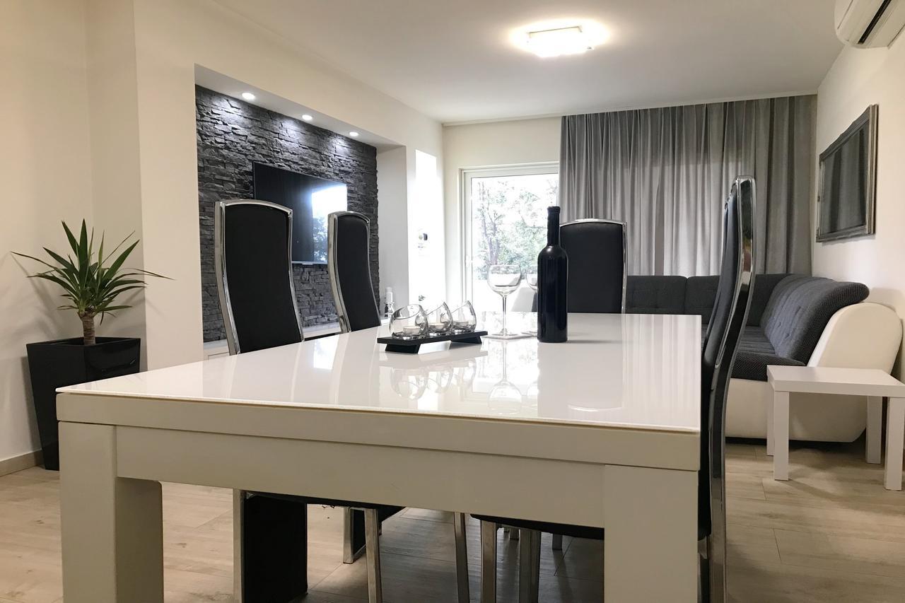 Apartments Villa Stivan Solin Eksteriør billede